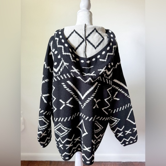 Reversible Vintage Knit Hoodie - Picture 5 of 7